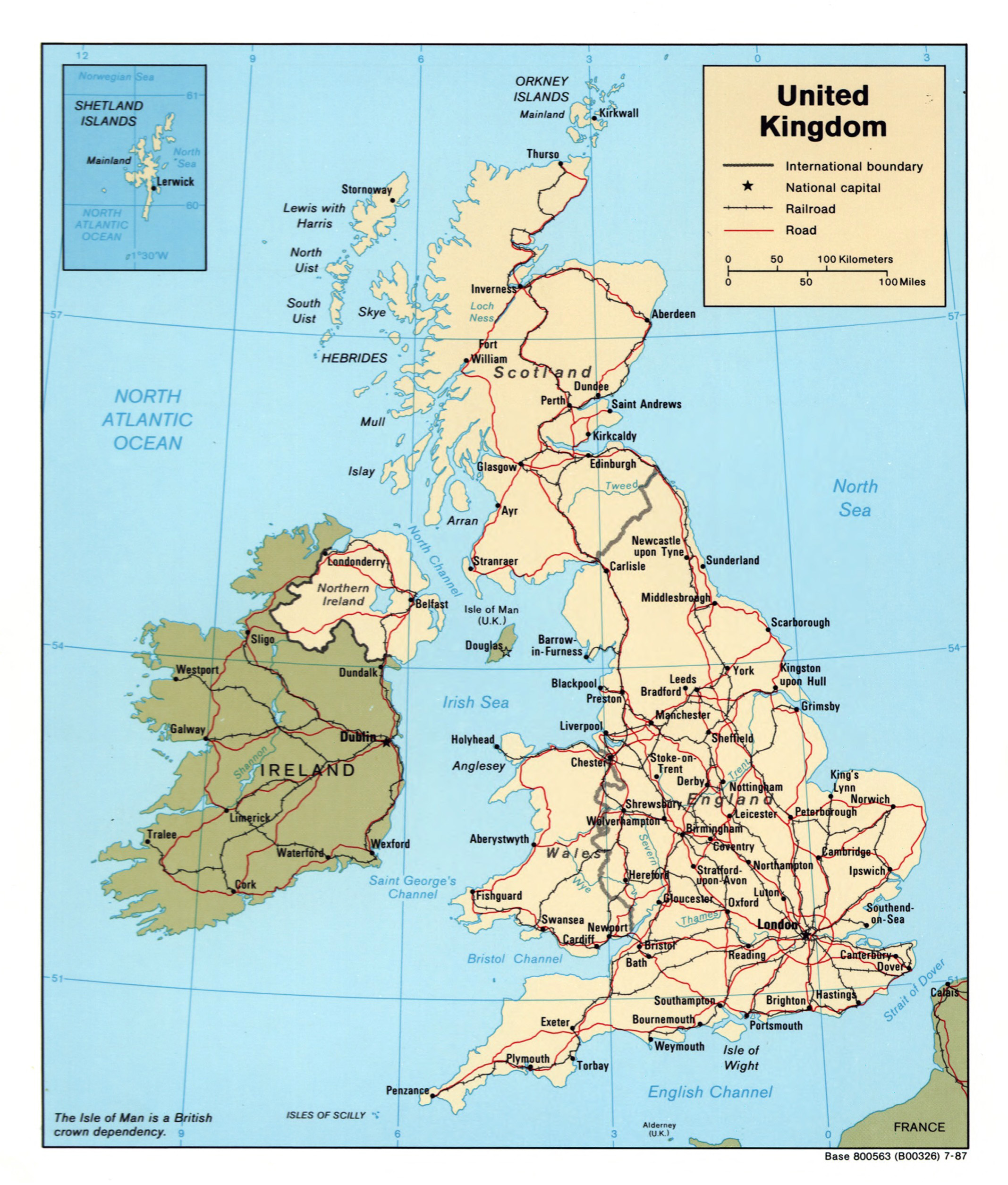 Large detailed political map of United Kingdom with roads, railroads ...